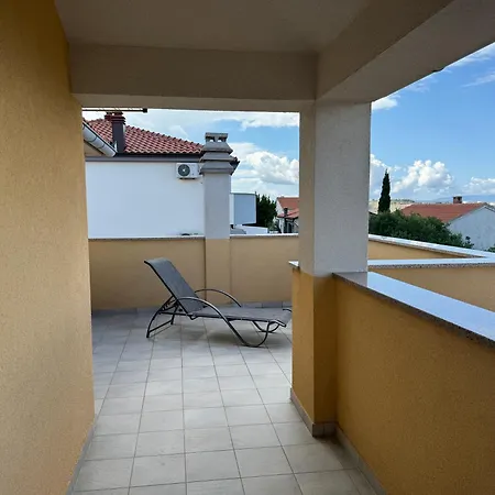 Daire Sbay - Apartma 4 Omišalj