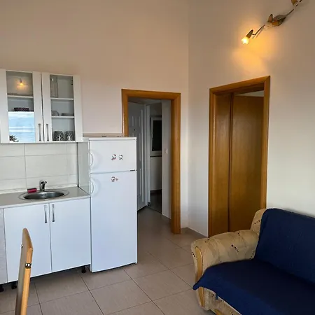 Sbay - Apartma 4 *